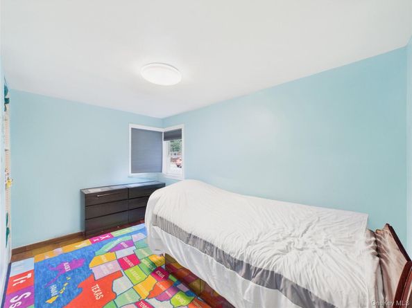 22439 Kingsbury Avenue A, Oakland Gardens NY 11364