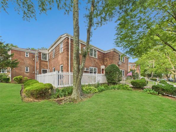 22439 Kingsbury Avenue A, Oakland Gardens NY 11364