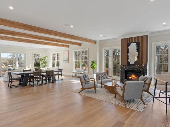 2590 Cox Neck Road, Mattituck NY 11952