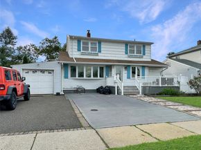 245 Dartmouth Drive, Hicksville NY 11801