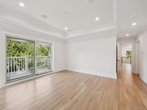 2 Arthur Place, Woodbury NY 11797
