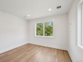 2 Arthur Place, Woodbury NY 11797