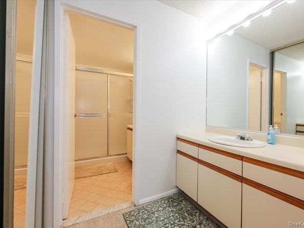730 W Broadway 2J, Long Beach NY 11561