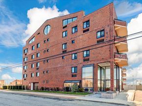 730 W Broadway 2J, Long Beach NY 11561