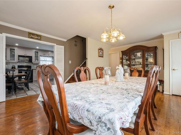 177 9th Street, Bethpage NY 11714