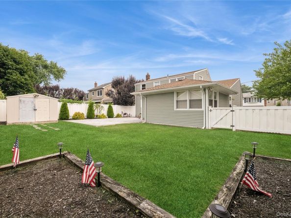 177 9th Street, Bethpage NY 11714