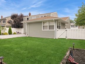 177 9th Street, Bethpage NY 11714