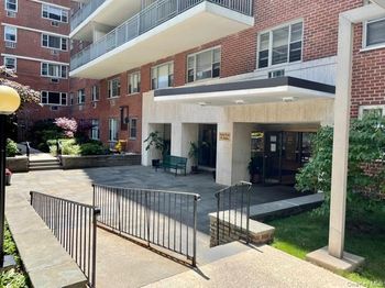 52-30 39th Drive