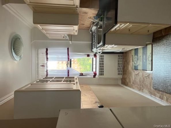 6735 Yellowstone Boulevard 6O, Forest Hills NY 11375