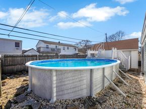 38 Cliff Lane, Levittown NY 11756