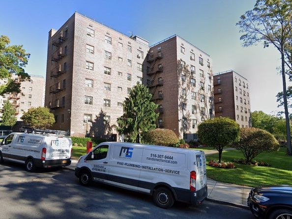 87-40 Francis Lewis Boulevard B42, Queens Village NY 11427