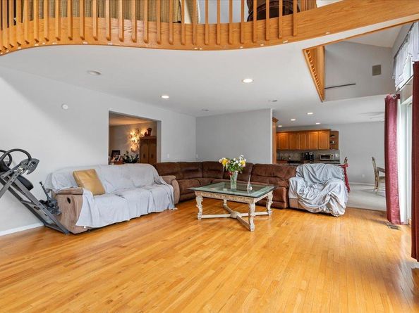 24 Wisteria Drive, Remsenburg NY 11960