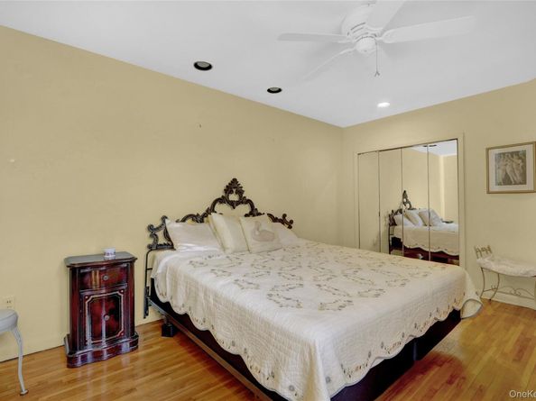 120 Morris Avenue B17, Rockville Centre NY 11570