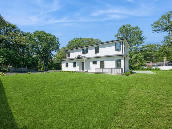 352 Cold Spring Road, Syosset NY 11791