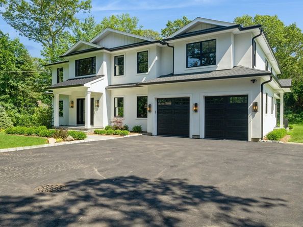 352 Cold Spring Road, Syosset NY 11791