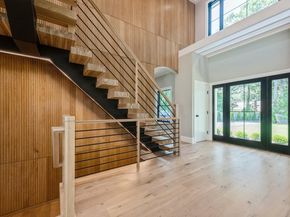 352 Cold Spring Road, Syosset NY 11791