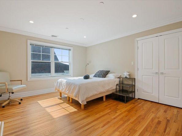 545 E Fulton Street, Long Beach NY 11561