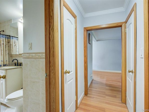 211-19A 73 Avenue Lower, Oakland Gardens NY 11364