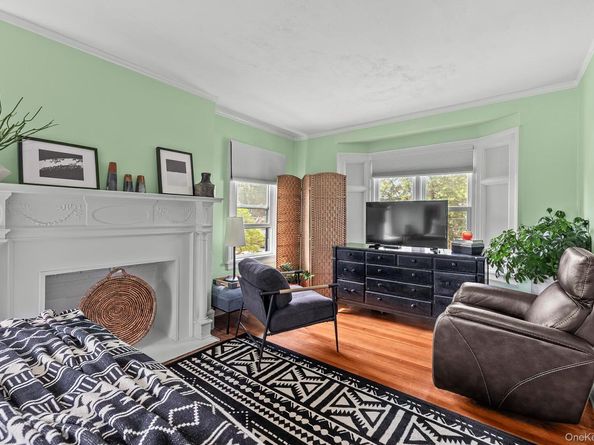 25 Midland Avenue, White Plains NY 10606