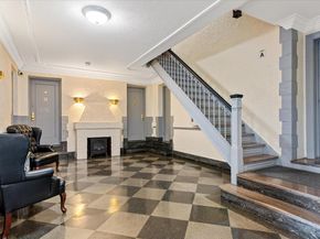 35-55 29th Street 3D, Astoria NY 11106