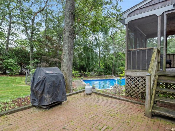 12 Cordwood Path, Shoreham NY 11786