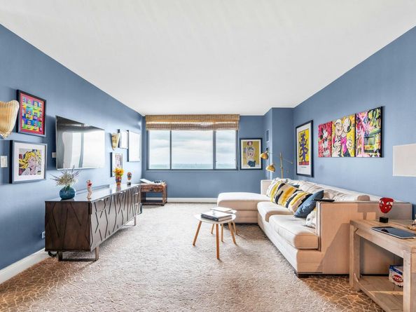 269-10 Grand Central Parkway 32P, Floral Park NY 11005