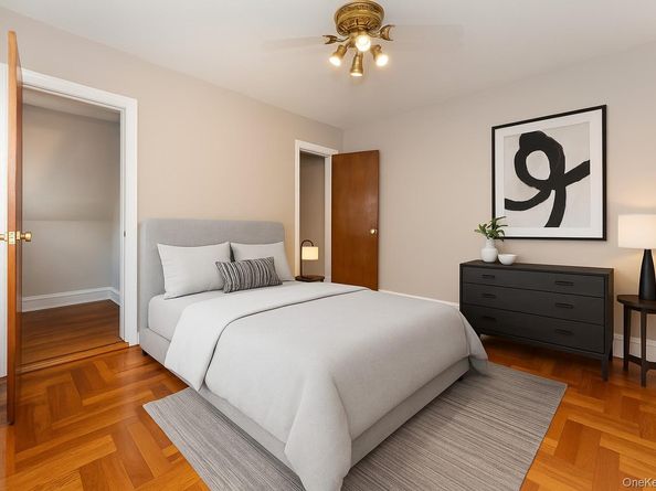 3183 Waterbury Avenue, Bronx NY 10465