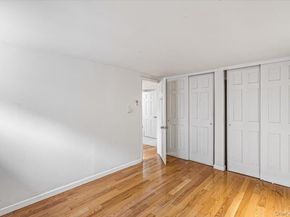 68-07 Little Neck Pkwy Parkway, Glen Oaks NY 11004