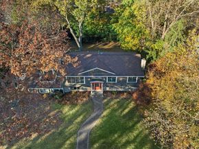 10 Devon Place, Northport NY 11768