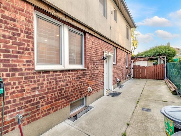 53-40 198 Street, Fresh Meadows NY 11365