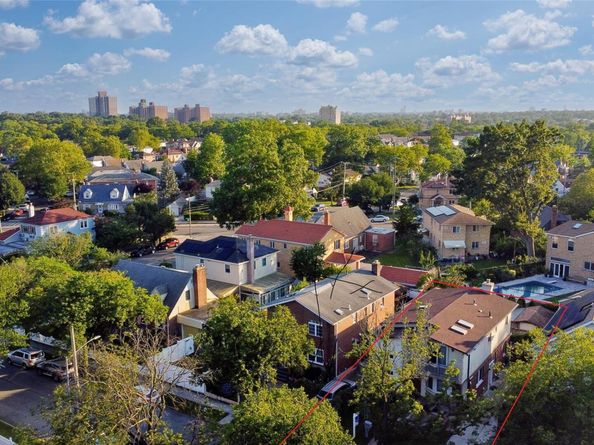 53-40 198 Street, Fresh Meadows NY 11365
