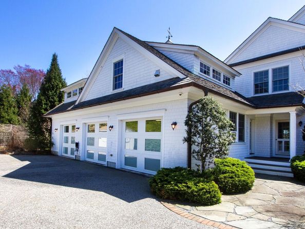 31 Paquatuck Avenue, East Moriches NY 11940