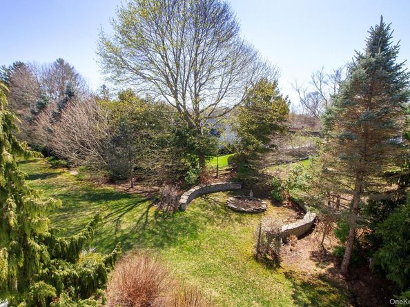 31 Paquatuck Avenue, East Moriches NY 11940