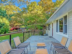 2 Captains Walk, East Hampton NY 11937