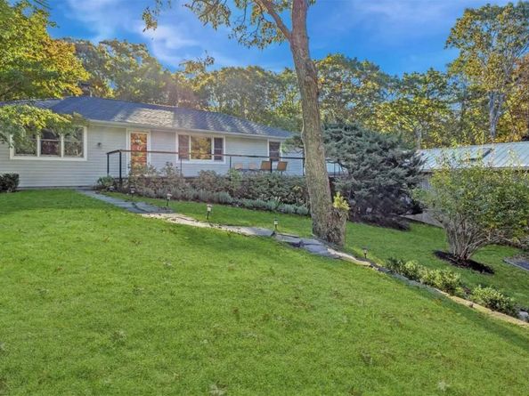 2 Captains Walk, East Hampton NY 11937
