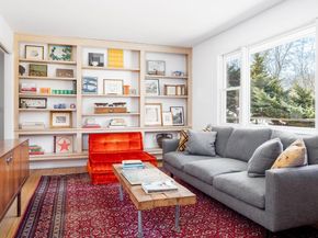 2 Captains Walk, East Hampton NY 11937