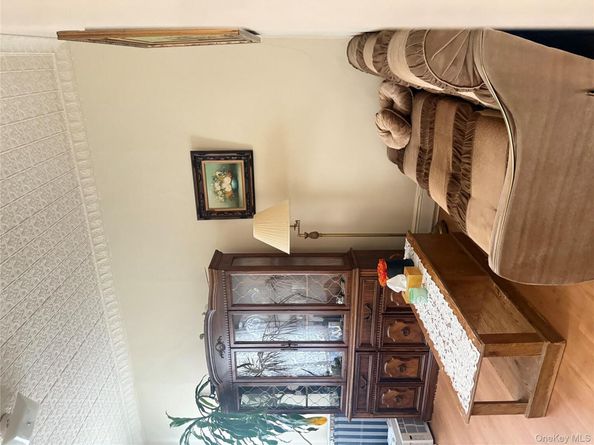 6813 60th Street, Ridgewood NY 11385