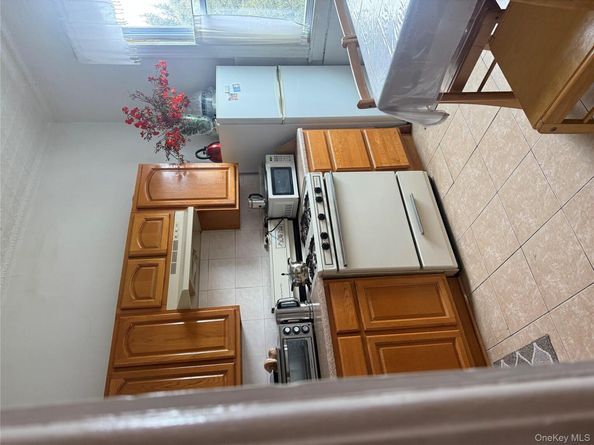 6813 60th Street, Ridgewood NY 11385