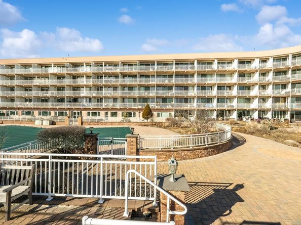 830 Shore Road 4Q, Long Beach NY 11561