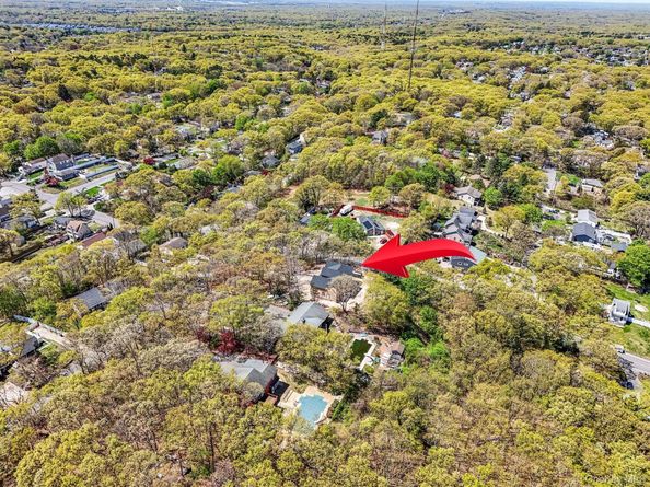 11 Sunrise Place, Farmingville NY 11738