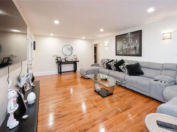 258 Longstreet Avenue, Bronx NY 10465
