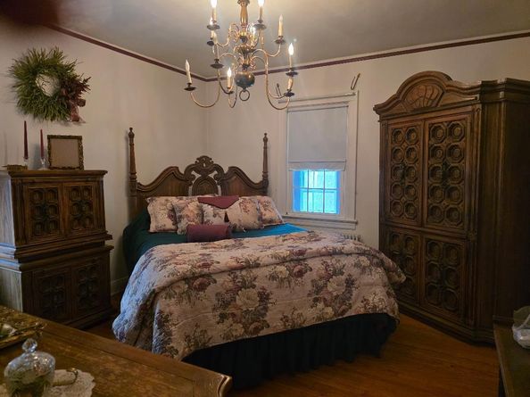 1041 Russell Street, Franklin Square NY 11010