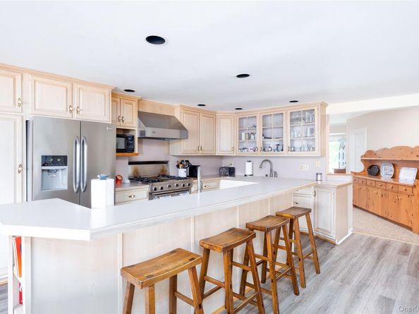 60A Union Avenue, Center Moriches NY 11934