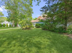11 Longleaf Lane, Medford NY 11763