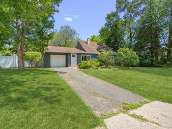11 Longleaf Lane