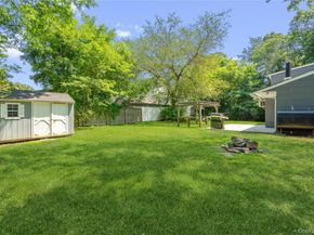 11 Longleaf Lane, Medford NY 11763
