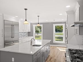 1 Miller Farms Court, Miller Place NY 11764