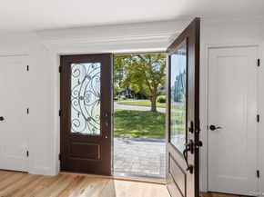 1 Miller Farms Court, Miller Place NY 11764