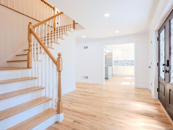 1 Miller Farms Court, Miller Place NY 11764