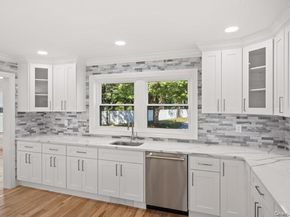 1 Miller Farms Court, Miller Place NY 11764